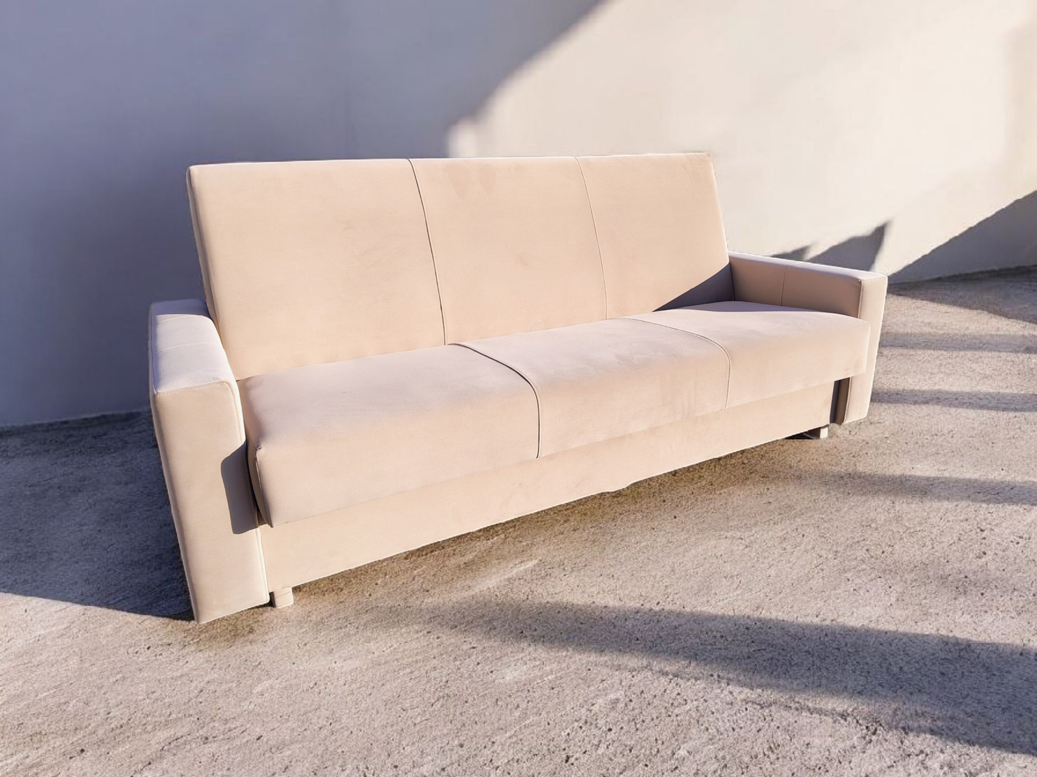 Zdjęcie z kategorii Wersalka Klocek